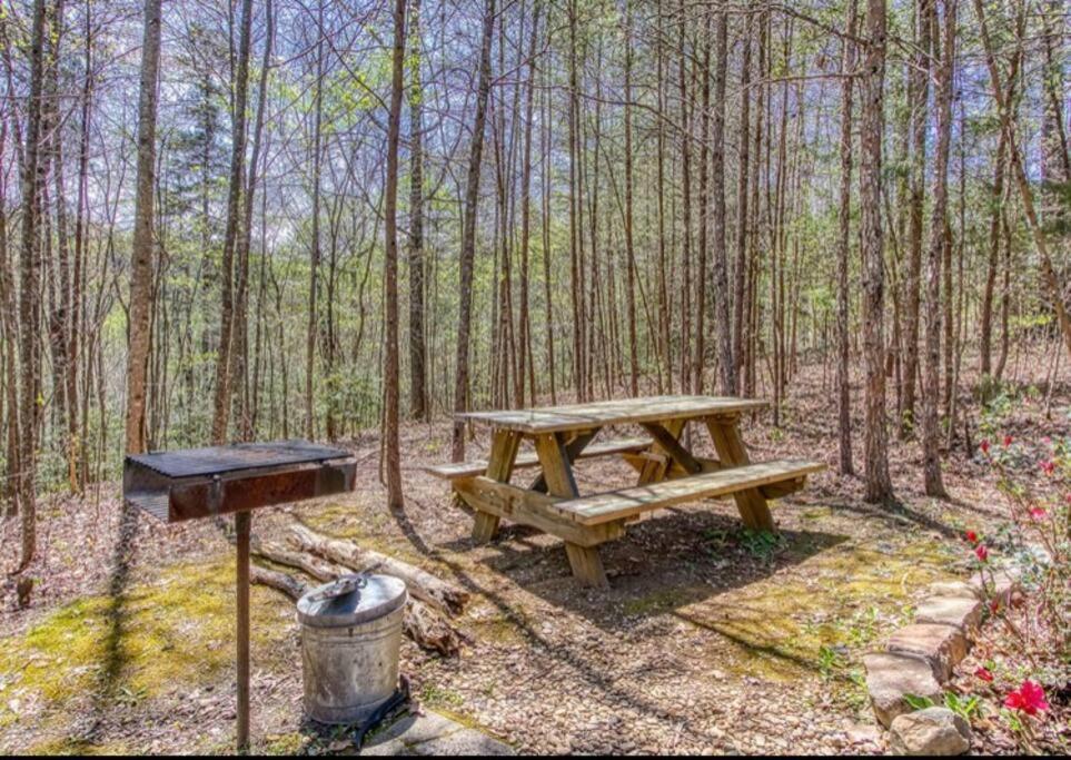 Lazy Bear Cabin Sevierville Esterno foto