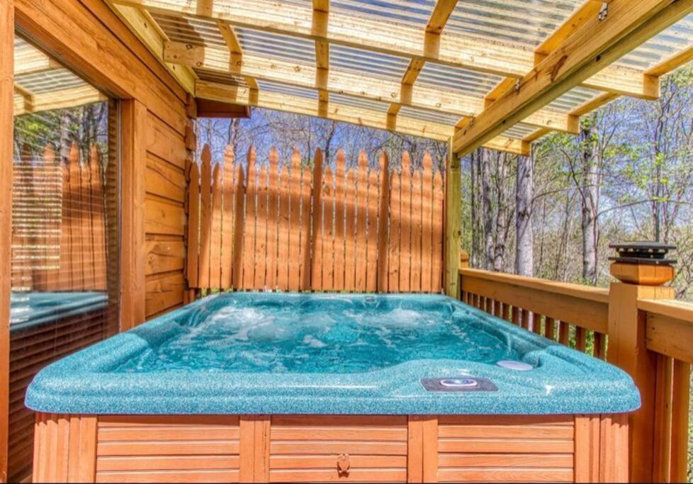 Lazy Bear Cabin Sevierville Esterno foto