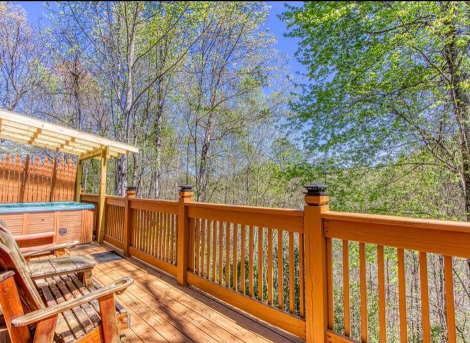 Lazy Bear Cabin Sevierville Esterno foto